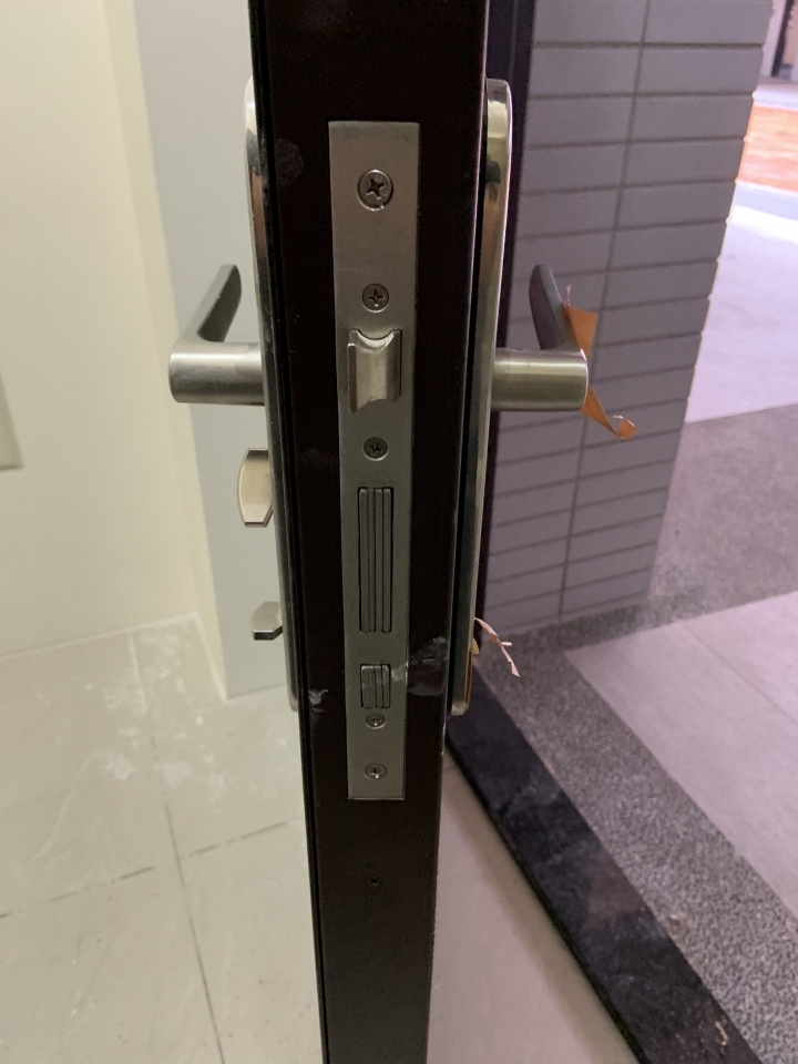 大門門鎖更換