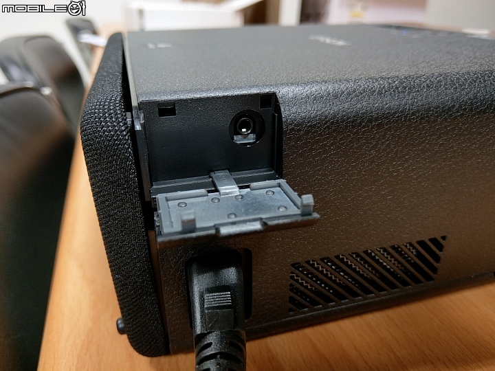 【活動體驗】《Epson枕投影院》帶著EF-100，「視」界任您改變！