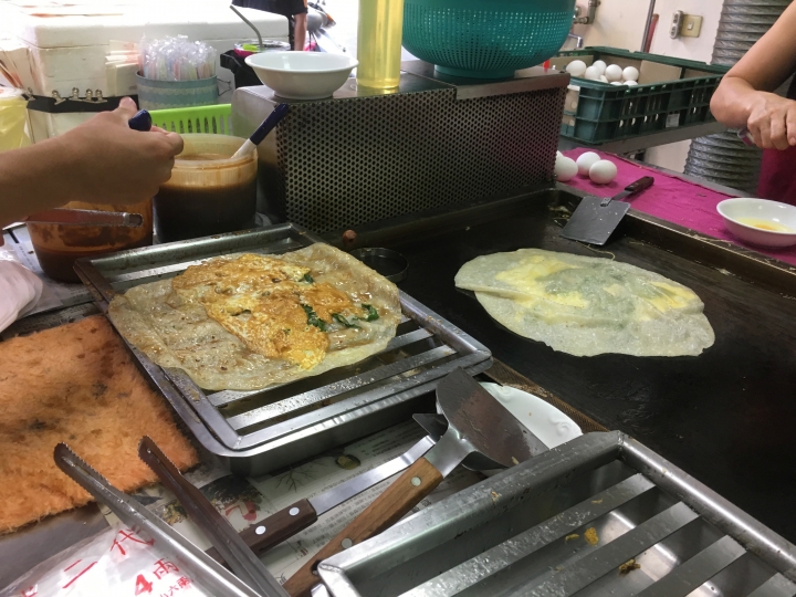 [食記] 新樹路爆漿蛋餅，台灣新北新莊的美味又多汁的蛋餅！
