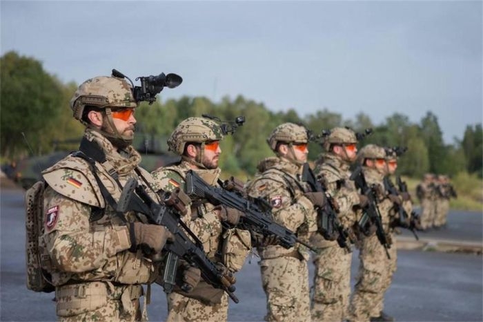 特警用和軍用裝備的差別？