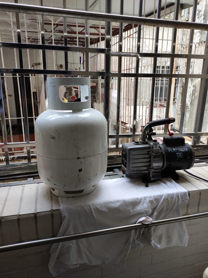 15年的冷氣意外做了老舊冷氣的節能分享....(更新，變頻分離式冷氣節能分享)