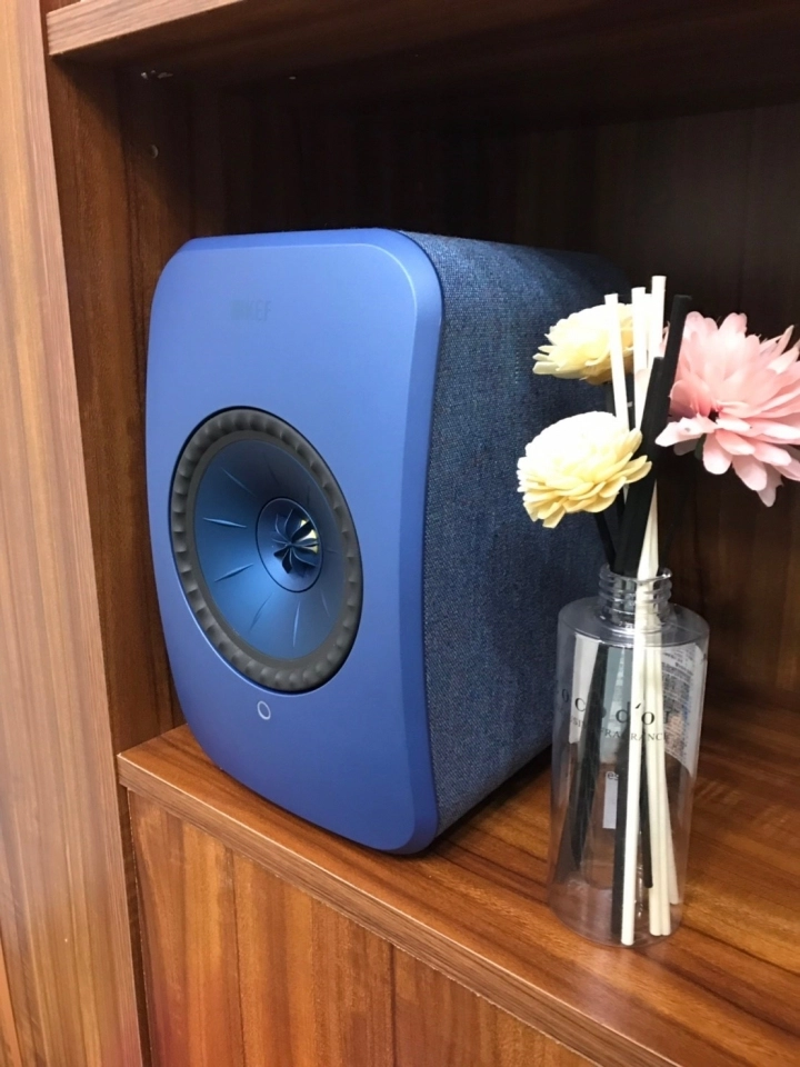 kef lsx mobile01