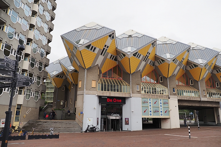 點我看大圖 在荷蘭 騎單車~看風車~遊運河 (圖多)