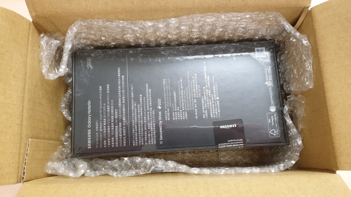 Note10+ 星環黑256G Pchome版開箱(圖多)