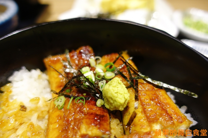 [食記] 新竹竹北 - 令和鰻 無刺現烤鰻魚 坐在塌塌米木椅上享受鰻魚的不同吃法 超酥脆野菜天婦羅 軟嫩鰻魚玉子燒 新竹美食