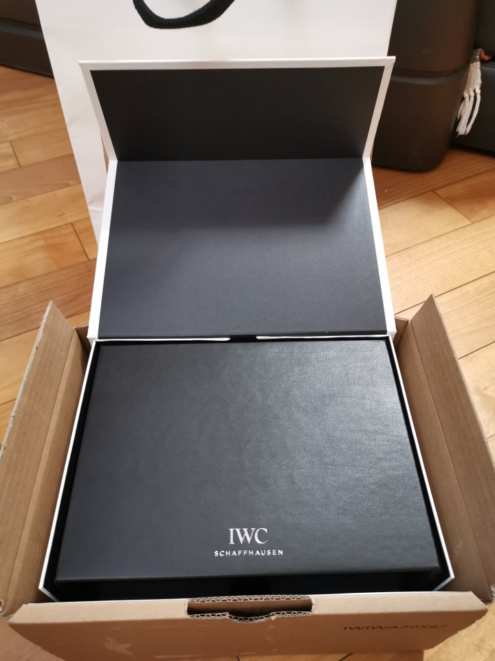 開箱-IWC葡萄牙150週年18k紅金表殼特別版