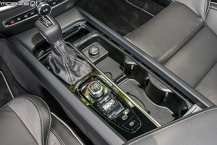 Volvo S60 T5 R-Design試駕 全面進化更趨熟成的瀟灑房車