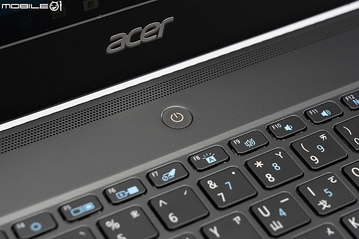 Acer TravelMate P6 輕薄至上的商務良伴！