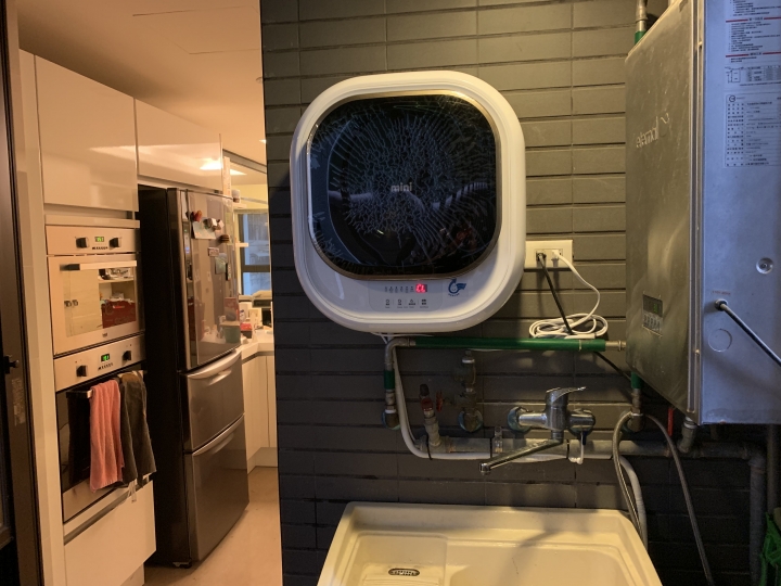 給寶寶的禮物——mini壁掛式滾筒洗衣機
