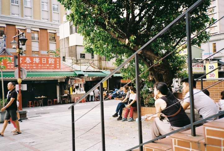 [Stylus ZOOM 140][Big Mini]颱風假[Kodak 200]