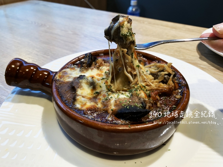 [台北 • 松山區美食] 尖牙義式廚房 Fang's Pasta | 環境寬敞，餐點美味，高CP值的親子友善餐廳