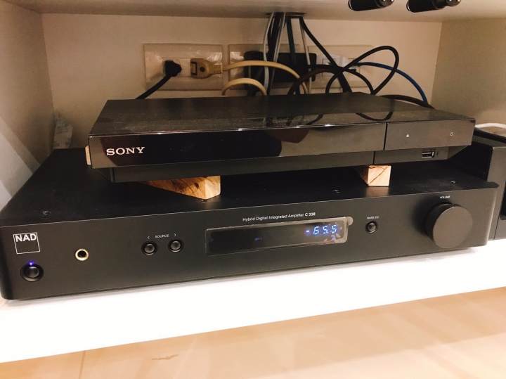 點我看大圖 給男友的驚喜- 英國 Wharfedale diamond230 & D10 / Nad c338 音響組合