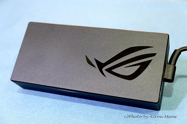 點我看大圖 Zephyrus S GX502GW 小朋友才選擇 輕薄效能我全都要!