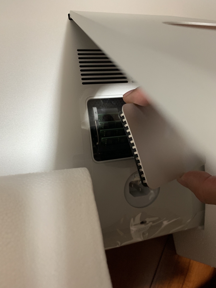 iMAC2019 開箱初驗 + 自行升級128GB ram