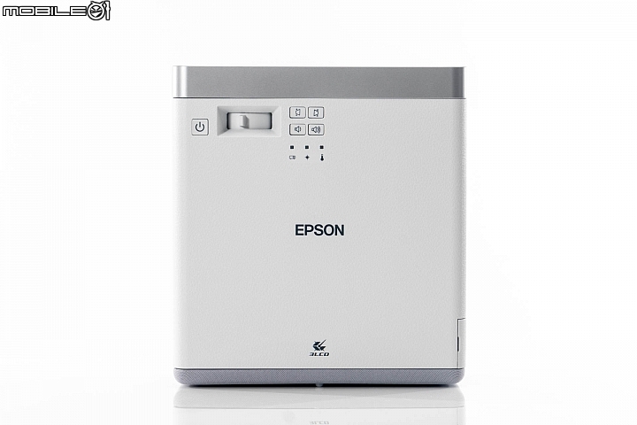 Epson EF-100自由視移動光屏 和電視互補的好搭檔