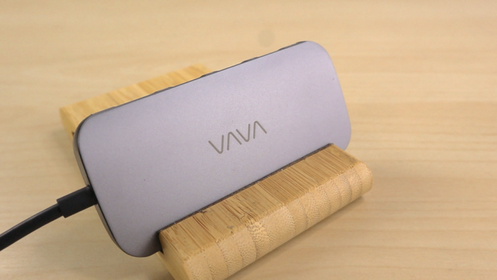 開箱 VAVA 八合一 USB Type C hub 圓潤輕薄中仍有 HDMI 與網路孔