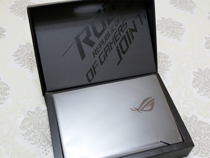 ROG西風M GU502入荷