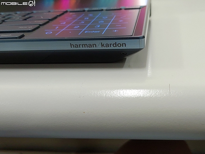 點我看大圖 華碩雙螢幕筆電 ZenBook Pro Duo UX581開箱