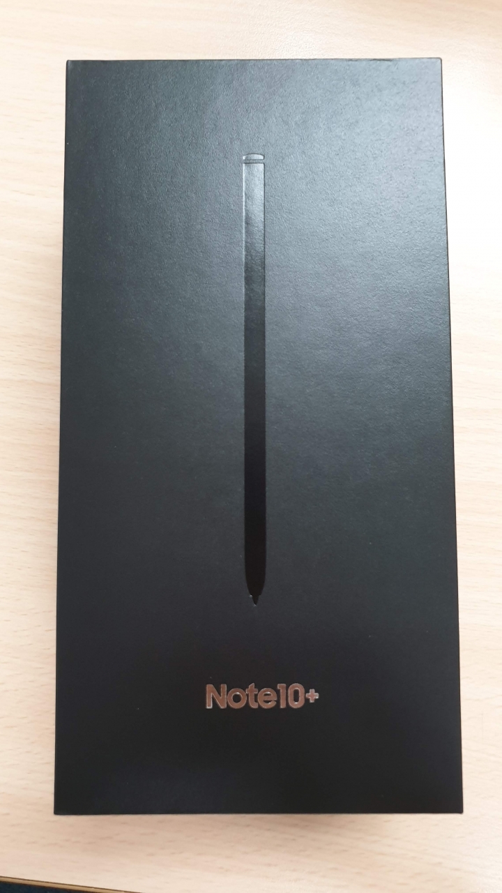 Note10+ 星環黑256G Pchome版開箱(圖多)