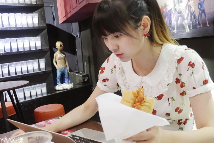 【士林】Classic Milk-CM啪啪奶士林無盡店，新鮮水果打成奶，店內用餐區好好拍