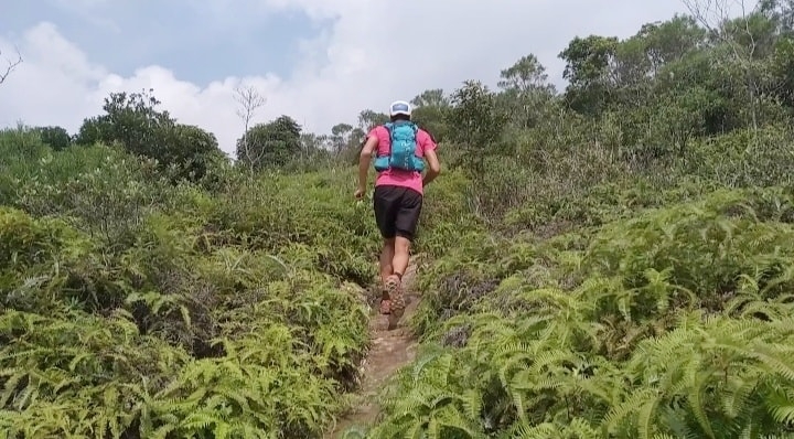 軍艦岩trail run