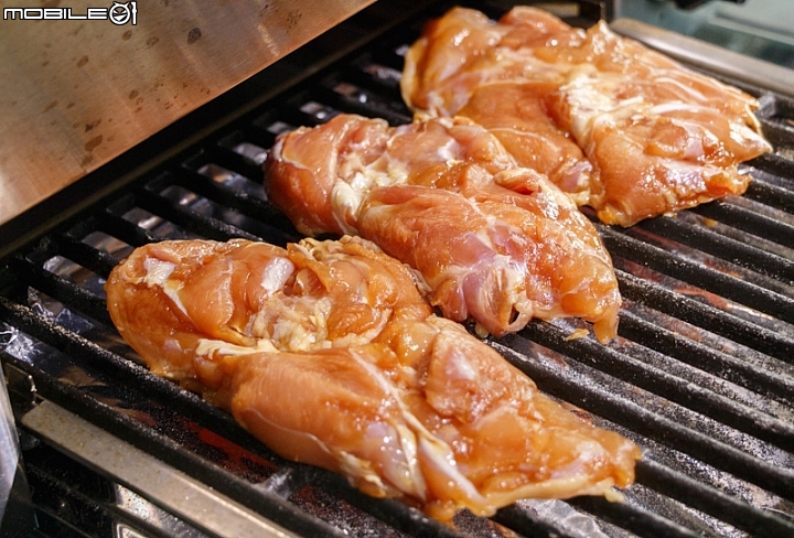 OvenPlus 多功能Pizza烤肉爐 成為烤肉好手不是夢