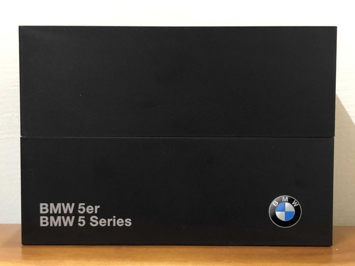 1/43 國道警察 BMW E60 紅斑馬變身紀實