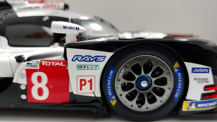 [開箱]1/18 SPARK Toyota TS050 2018