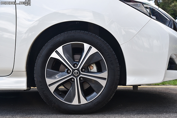 Nissan Leaf 百公里通勤實測 新奇的電動車代步體驗!