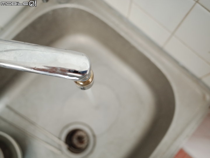 點我看大圖 開箱|MIT主婦廚房必備小物|MiniBle Q微氣泡起波器-轉向版
