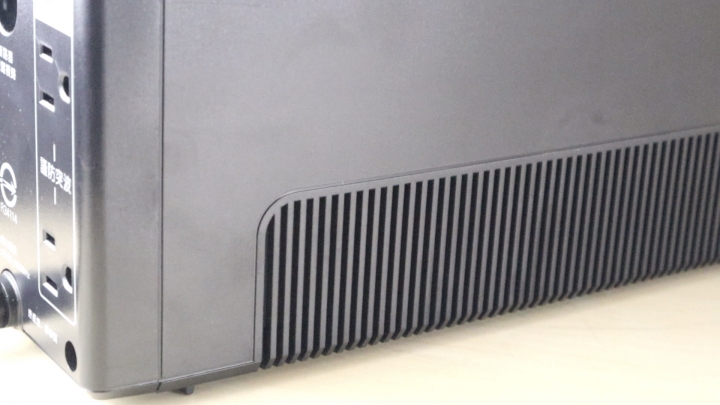 開箱 APC BR1500G-TW 在線互動式不斷電系統