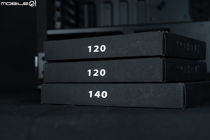 點我看大圖 穠纖合度的Evolv (? Phanteks Enthoo Evolv MATX