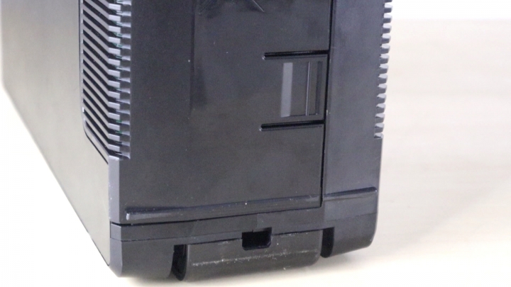 開箱 APC BR1500G-TW 在線互動式不斷電系統
