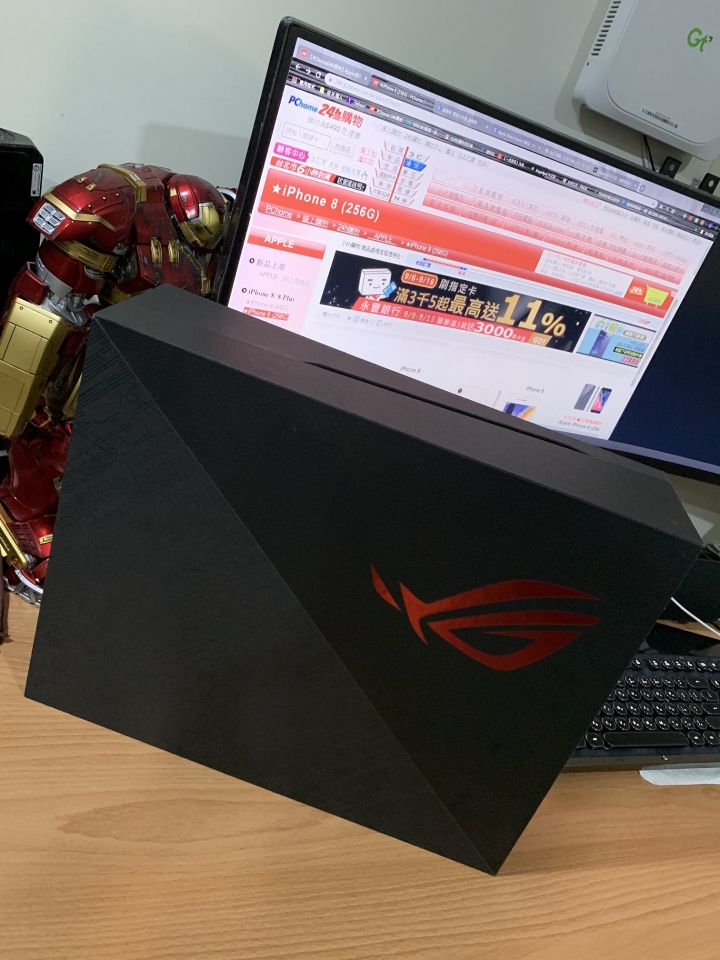 ROG MOTHERSHIP GZ700 簡易開箱