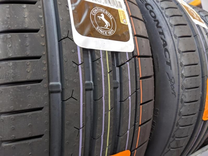 馬牌輪胎 ExtremeContact™ Sport 換胎心得分享(使用三周)