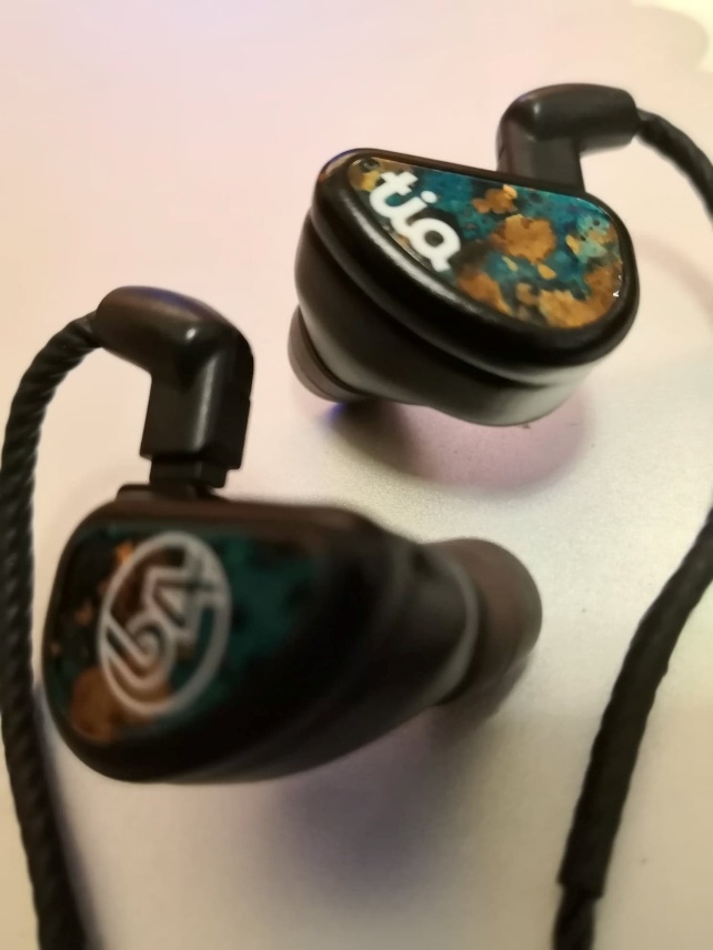 點我看大圖 64 AUDIO 限量版 NOIR 聽感
