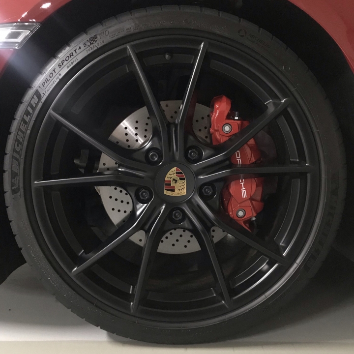 新車入庫 718 Cayman GTS