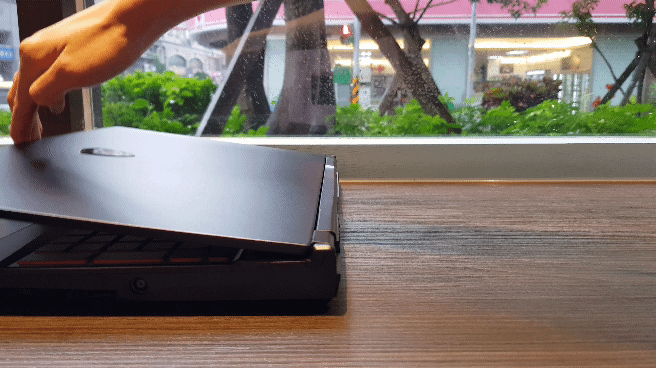 【小宅開箱】MSI GL65 9SD － MSI似乎在平價遊戲筆電迷失了方向（10.10更新螢幕資訊）