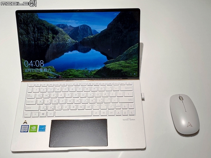 ZenBook Edition 30 白色高質感皮革精品筆電開箱