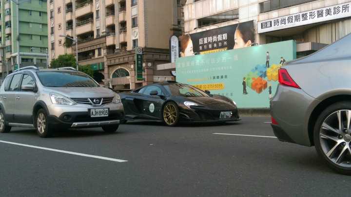 上新聞的麥拉倫大遊行