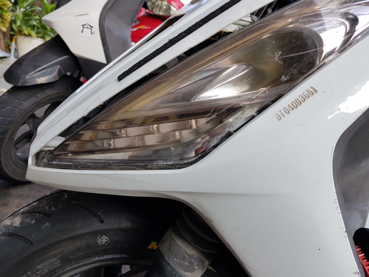 [請協助提供行車紀錄器或攝影機錄影]台中治安怎麼了!!??機車停在機車格內遭破壞