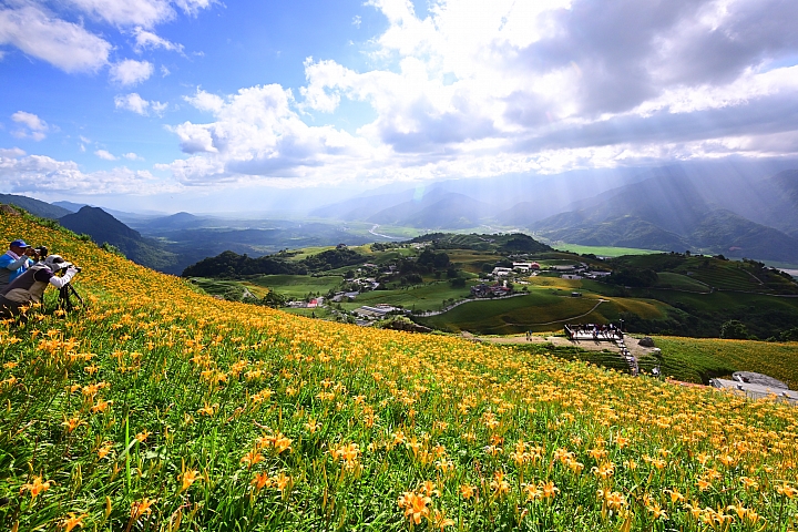點我看大圖 六十石山實拍:旅遊只帶一顆85mm F1.8 S的可行性,算是還ok!但可能需要手機幫忙。