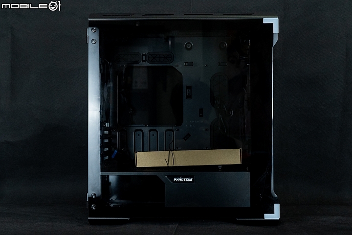點我看大圖 穠纖合度的Evolv (? Phanteks Enthoo Evolv MATX