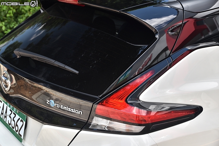 Nissan Leaf 百公里通勤實測 新奇的電動車代步體驗!