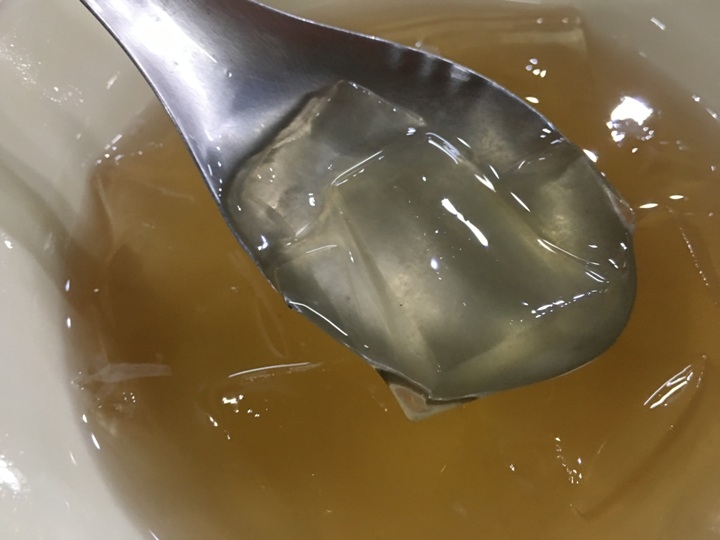 騎 單 車 ( 船 ) 遊 愛 河 、 嚐 美 食