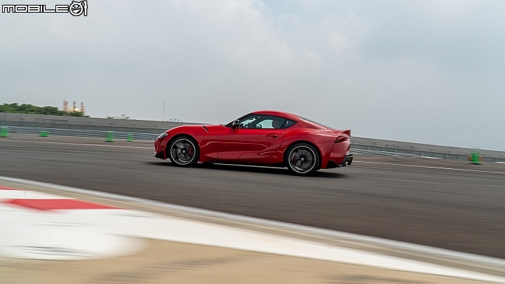 Toyota GR Supra 麗寶賽道試駕 不負經典美名 成就更高駕馭樂趣!
