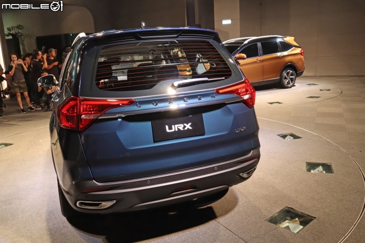 【搶先預賞】Luxgen URX首度亮相,5人/7人座設定、搭載ACC、AEB等輔助系統