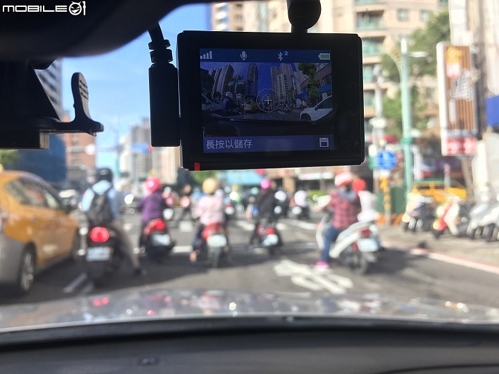 【試用】大叔的 GARMIN Dash Cam 66WD 行車紀錄器小鋼炮 試用分享