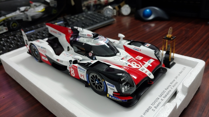[開箱]1/18 SPARK Toyota TS050 2018