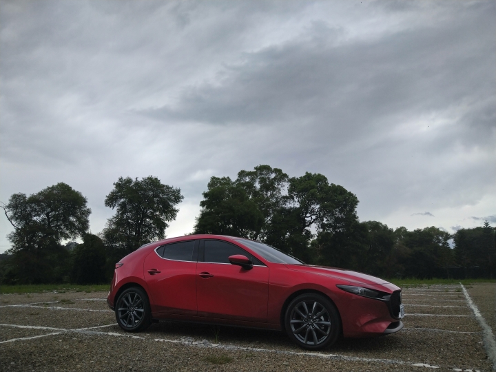 四代 MAZDA3 BOSE旗艦型5門 小紅馬開箱